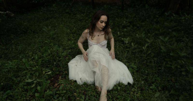 Instagram.com/anneofficial1990